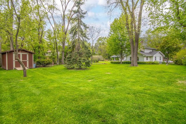 12155 Luther AVENUE, Hales Corners, WI 53130