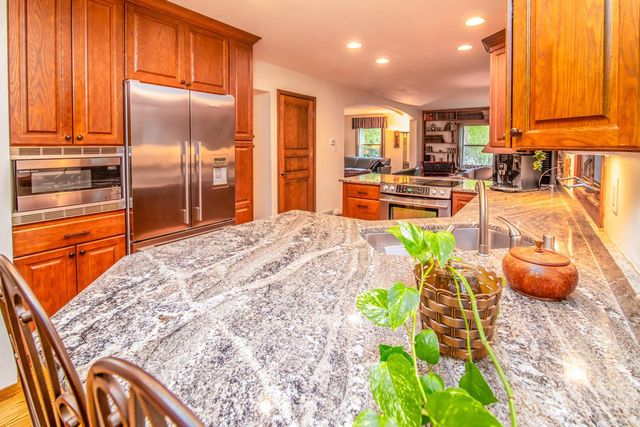 12155 Luther AVENUE, Hales Corners, WI 53130