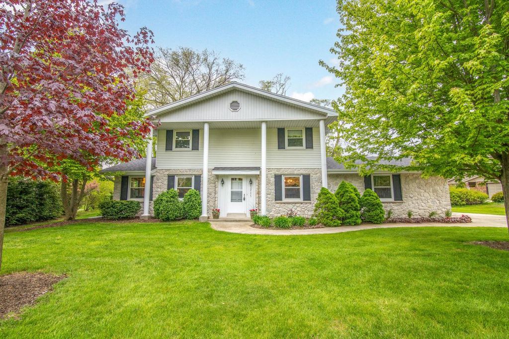 12155 Luther AVENUE, Hales Corners, WI 53130