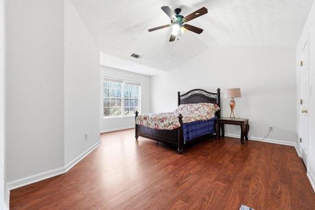 1078 Pine Acre Drive, Sugar Hill, GA 30518