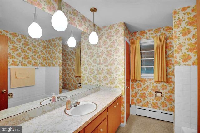 5306 E LORANE RD, Reading, PA 19606