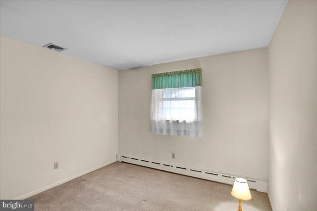 5306 E LORANE RD, Reading, PA 19606