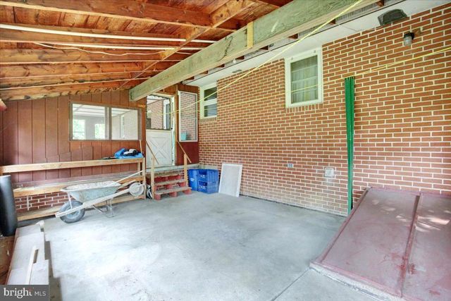 5306 E LORANE RD, Reading, PA 19606