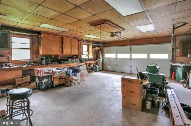 5306 E LORANE RD, Reading, PA 19606