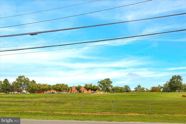 5306 E LORANE RD, Reading, PA 19606