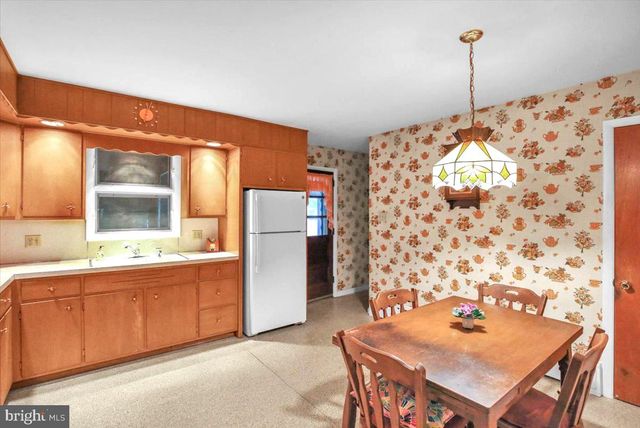 5306 E LORANE RD, Reading, PA 19606
