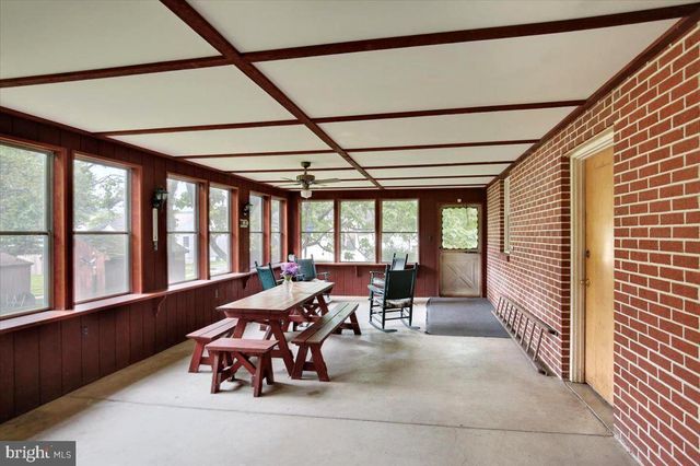 5306 E LORANE RD, Reading, PA 19606