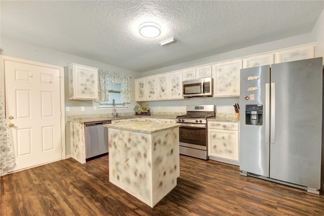 7302 Greenwood Point Drive, Cypress, TX 77433