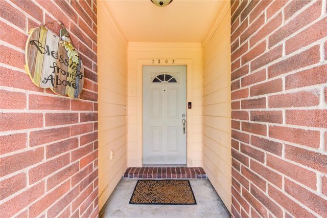 7302 Greenwood Point Drive, Cypress, TX 77433