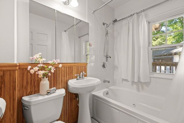 33 Palfrey Rd, Belmont, MA 02478