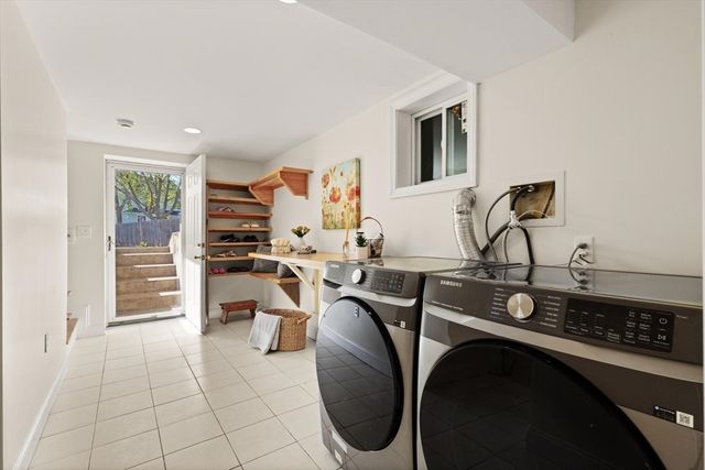 33 Palfrey Rd, Belmont, MA 02478