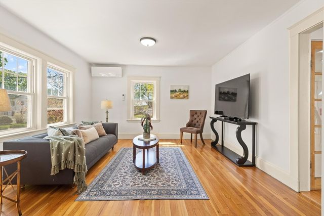 33 Palfrey Rd, Belmont, MA 02478