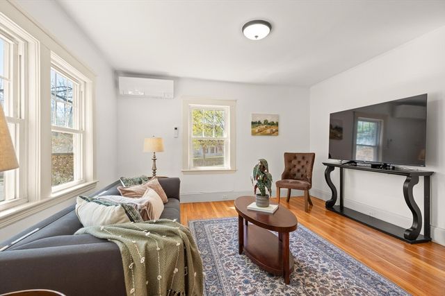 33 Palfrey Rd, Belmont, MA 02478