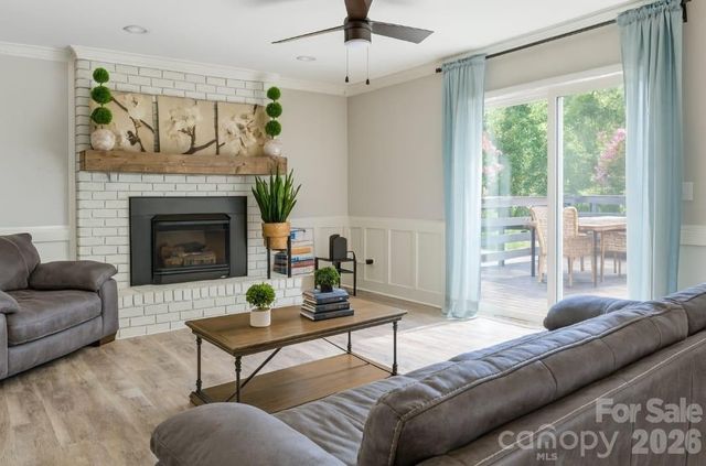 8225 Kensington Lane, Harrisburg, NC 28075