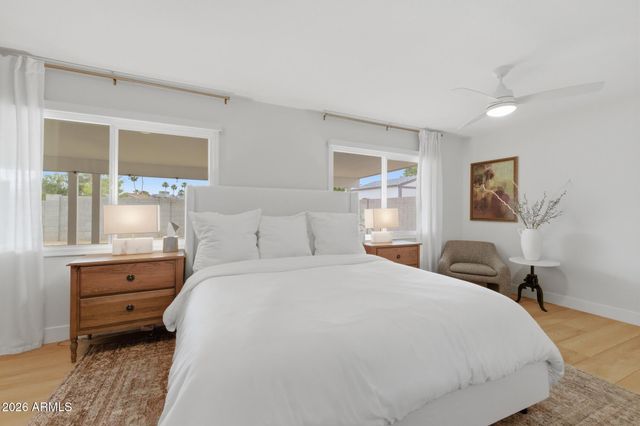 2743 E WINDROSE Drive, Phoenix, AZ 85032