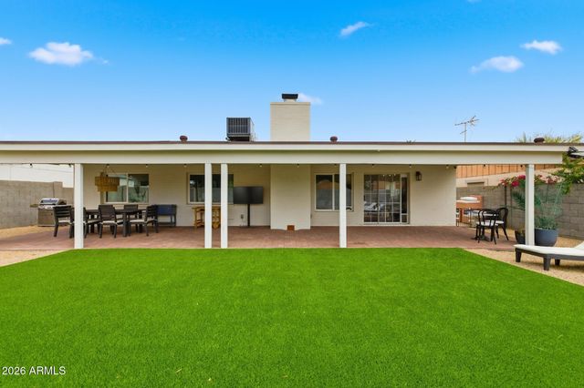 2743 E WINDROSE Drive, Phoenix, AZ 85032