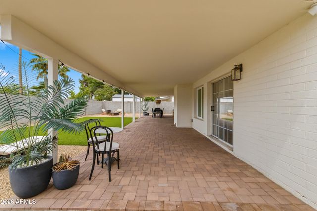 2743 E WINDROSE Drive, Phoenix, AZ 85032