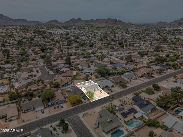 2743 E WINDROSE Drive, Phoenix, AZ 85032