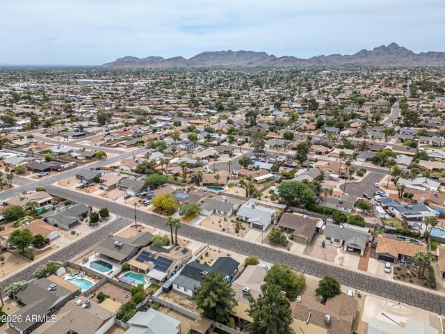 2743 E WINDROSE Drive, Phoenix, AZ 85032