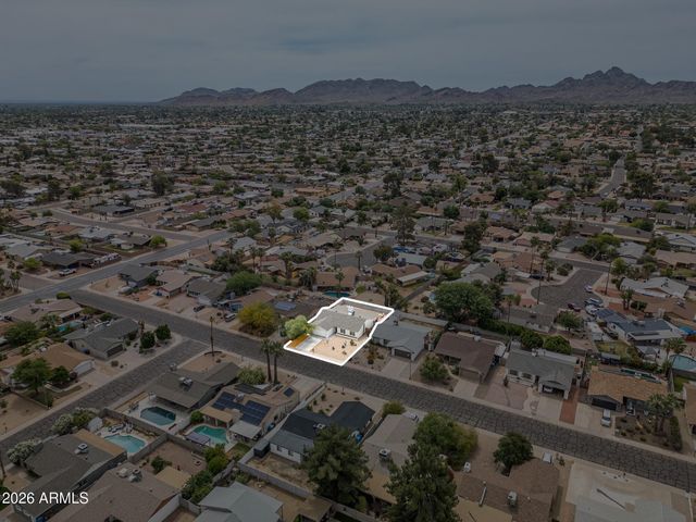 2743 E WINDROSE Drive, Phoenix, AZ 85032