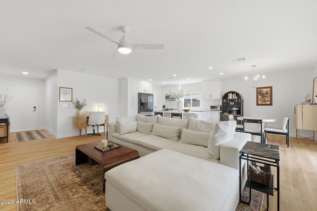 2743 E WINDROSE Drive, Phoenix, AZ 85032