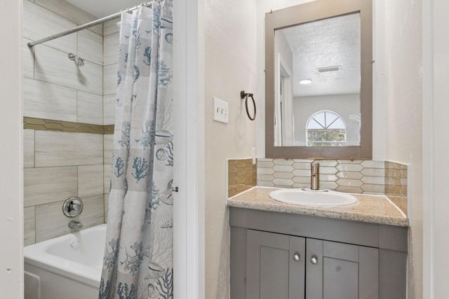 12514 Gotham Drive, Houston, TX 77089