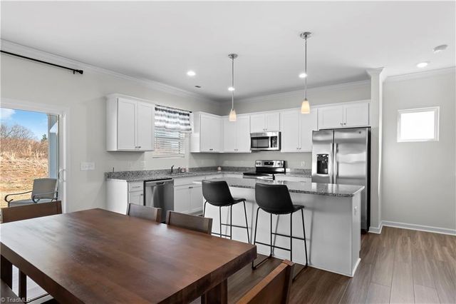 2277 Ever Chase Court, Winston-salem, NC 27103