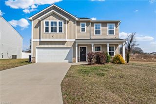 2277 Ever Chase Court, Winston-salem, NC 27103