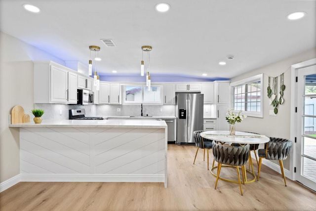 13824 Powers Road, Poway, CA 92064