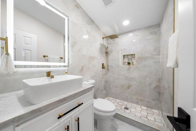 13824 Powers Road, Poway, CA 92064