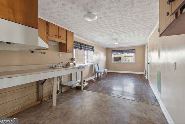 655 Lewis Roberts Road, Jefferson, GA 30549