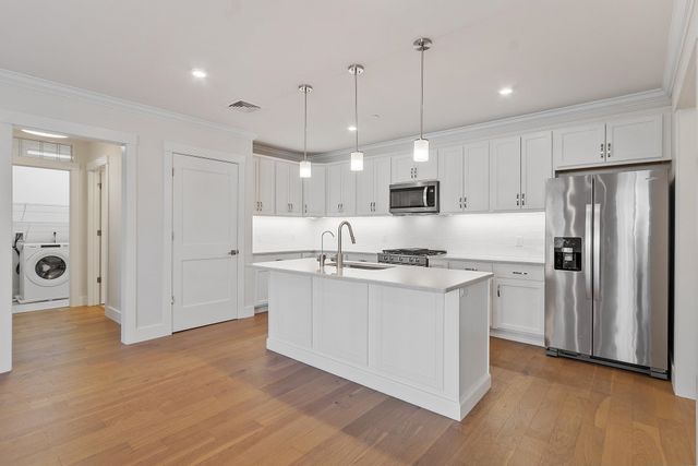 3 Longview Dr Unit 305, Atkinson, NH 03811