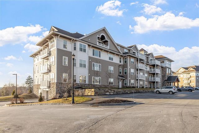 3 Longview Dr Unit 305, Atkinson, NH 03811