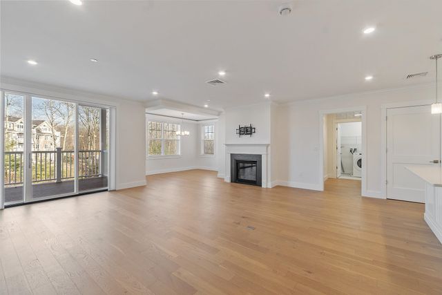 3 Longview Dr Unit 305, Atkinson, NH 03811