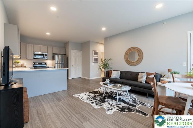 948 North Front Street A-1, Allentown City, PA 18102