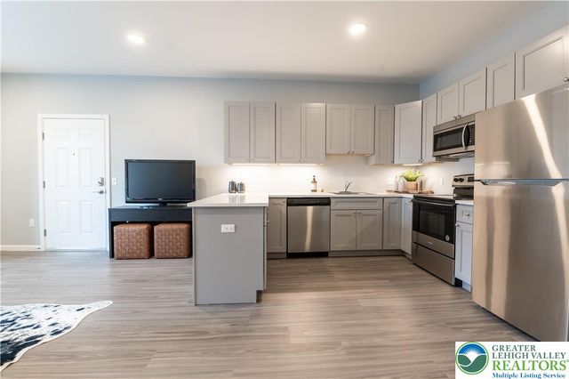 948 North Front Street A-1, Allentown City, PA 18102