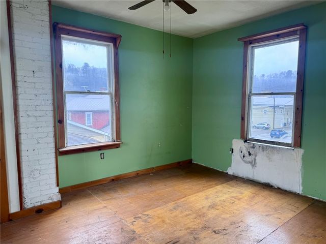 246 Main St, Leechburg Boro, PA 15656