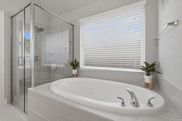 8843 Hideout Bend, San Antonio, TX 78254