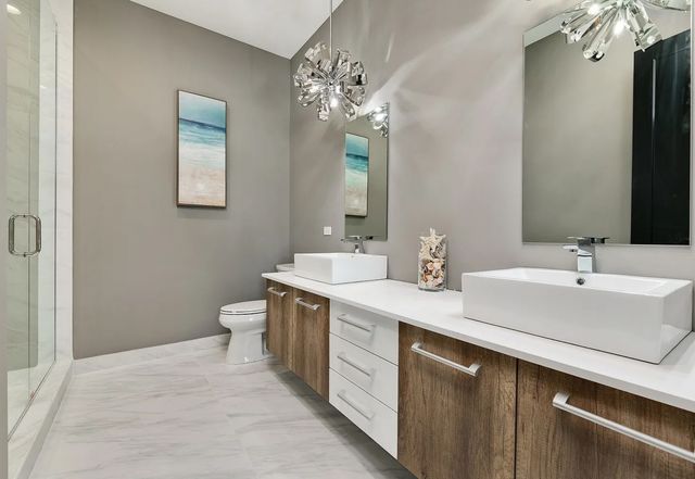 2444 W Irving Park Road 2E, Chicago, IL 60618