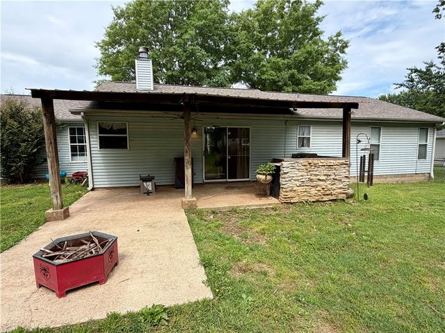 1519 Lancelot Street, Lowell, AR 72745