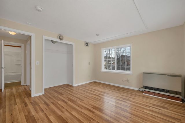 30 Beech St Apt 2D, Bristol, NH 03222