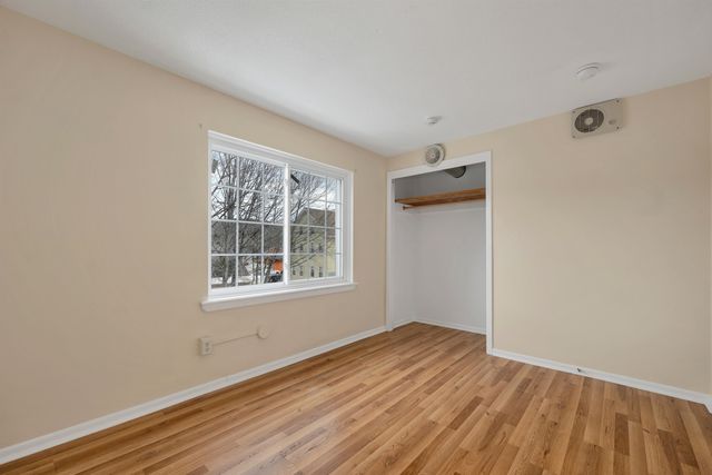 30 Beech St Apt 2D, Bristol, NH 03222