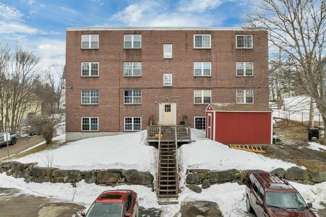 30 Beech St Apt 2D, Bristol, NH 03222