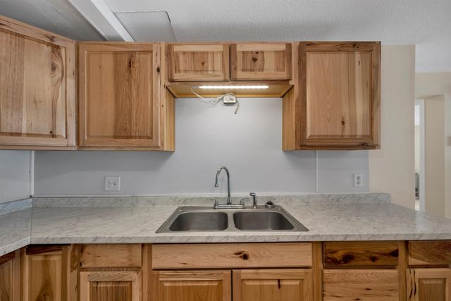 30 Beech St Apt 2D, Bristol, NH 03222