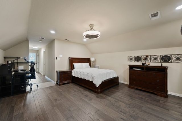 1806 Old Oak Drive, Arlington, TX 76012
