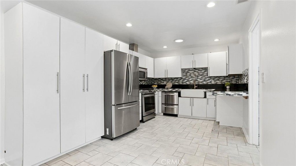 25651 Ramada, Valencia, CA 91355 — photo 3