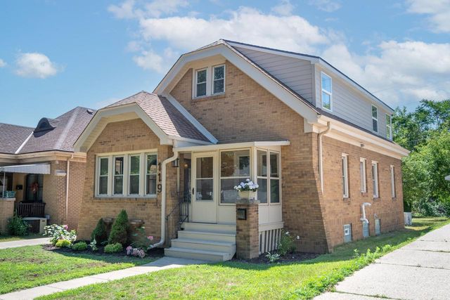 119 E Ohio AVENUE, Milwaukee, WI 53207