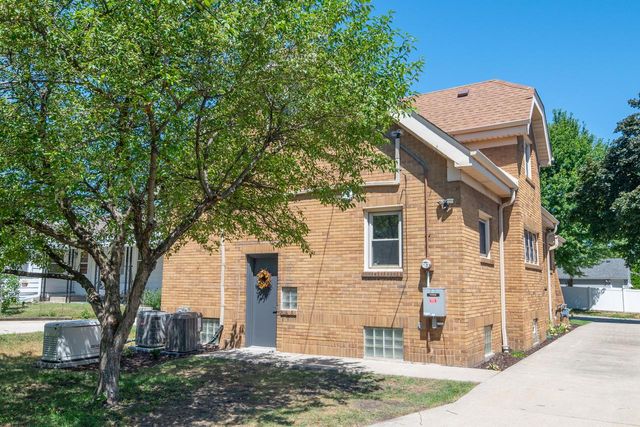 119 E Ohio AVENUE, Milwaukee, WI 53207