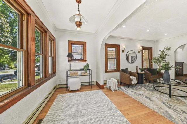119 E Ohio AVENUE, Milwaukee, WI 53207