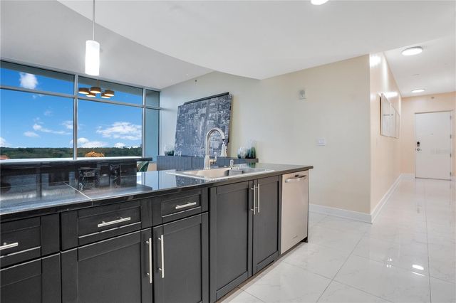 525 E JACKSON STREET 702, Orlando, FL 32801